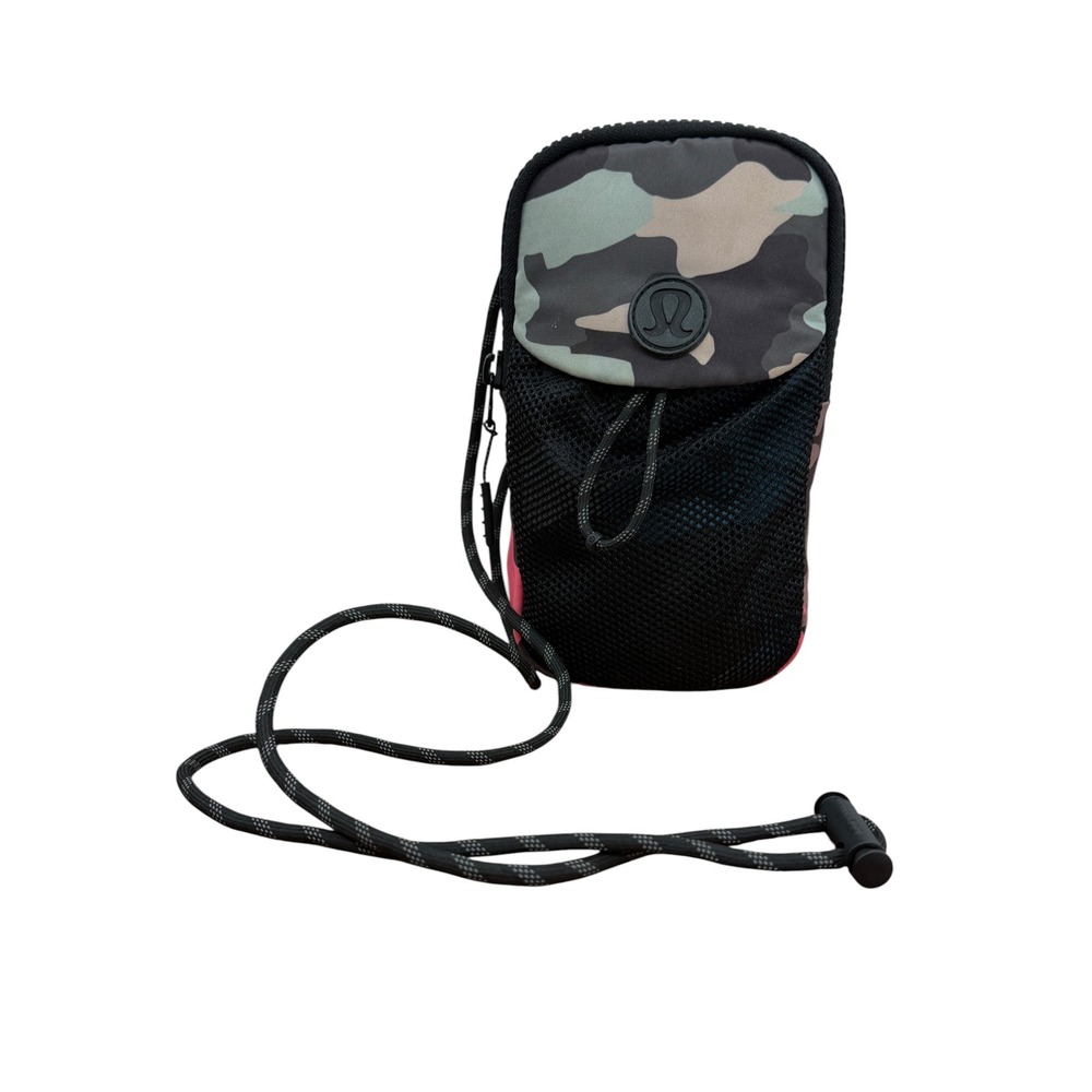 Lululemon Camo Bring It On Crossbody Bag Womens SZ S Camo Pink Gray Black Travel